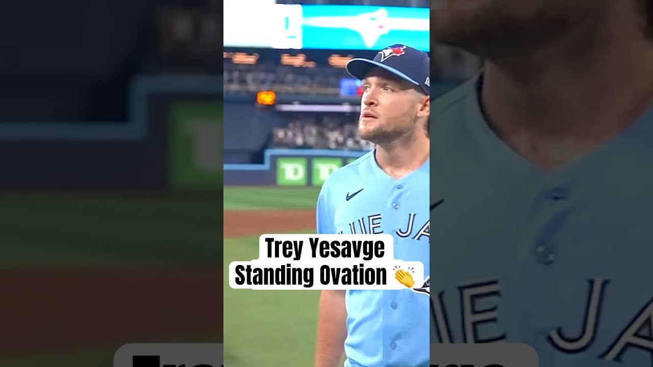 Trey Yesavage receives a standing ovation after a scoreless season debut 🔥 #BlueJays