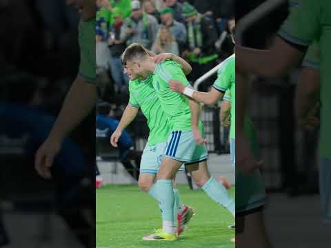 FIELD LEVEL: Musovski and Rothrock give Sounders 2-1 win over Whitecaps in CCC #football #highlights