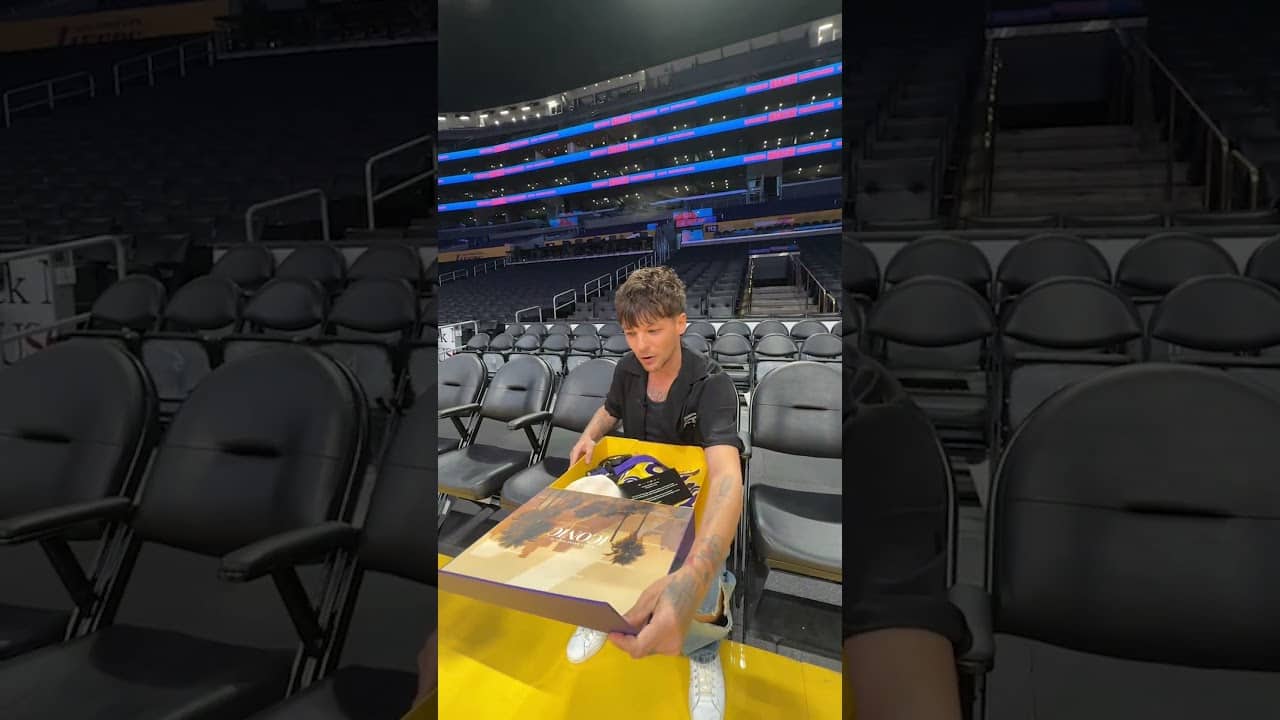Surprising Louis Tomlinson with Lakers swag ahead of his tour stop in LA 💜