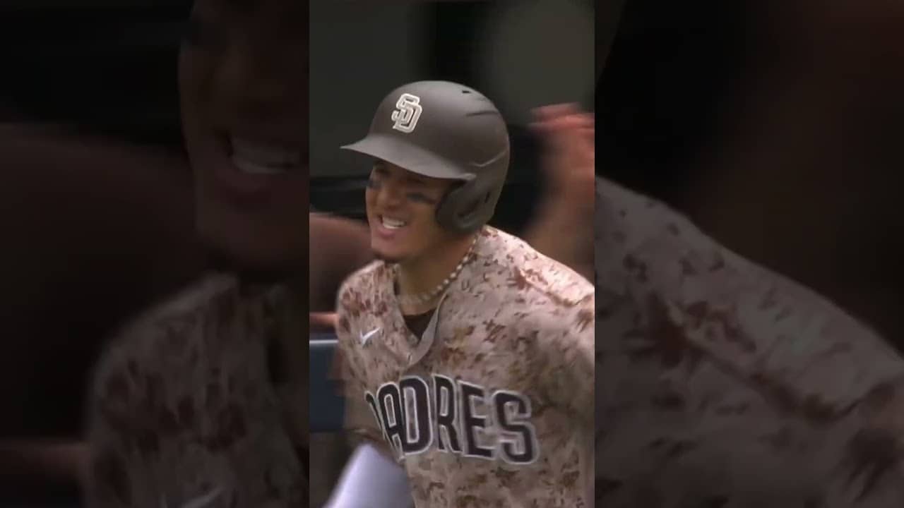 Manny Machado skyrockets a go-ahead home run!ย ๐ค