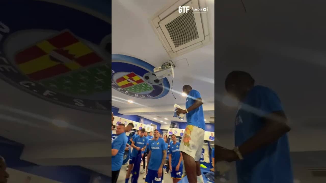 🤪 Aquí están todos locos, pero son nuestros locos 💙