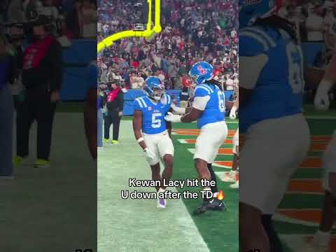 Kewan Lacy hit the U 🔥