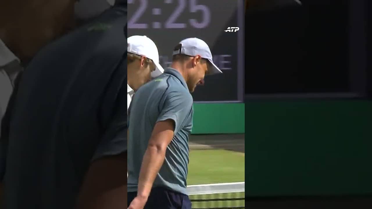 Kamil Majchrzak wins his FIRST ATP TITLE! 🏆🥺🇵🇱