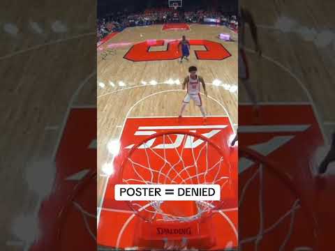 William Kyle shredded Cam Corhen’s poster attempt 🚫 #syracuse #collegebasketball #accbasketball
