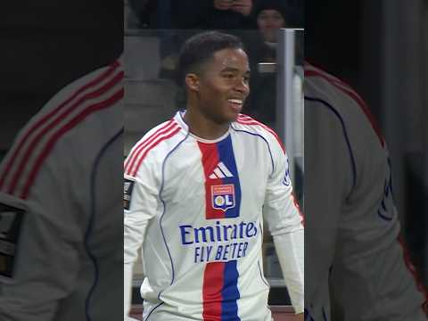 La passe en profondeur de Tyler Morton dans le bon tempo pour Endrick, rapide et clinique ✨ #ligue1