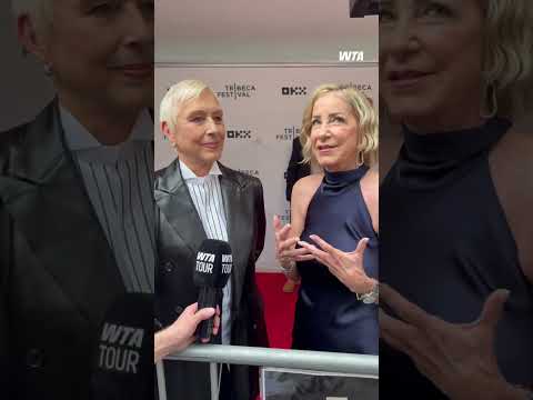 A heated rivalry for the ages 🔥 #wta #chrisevert #martinanavratilova