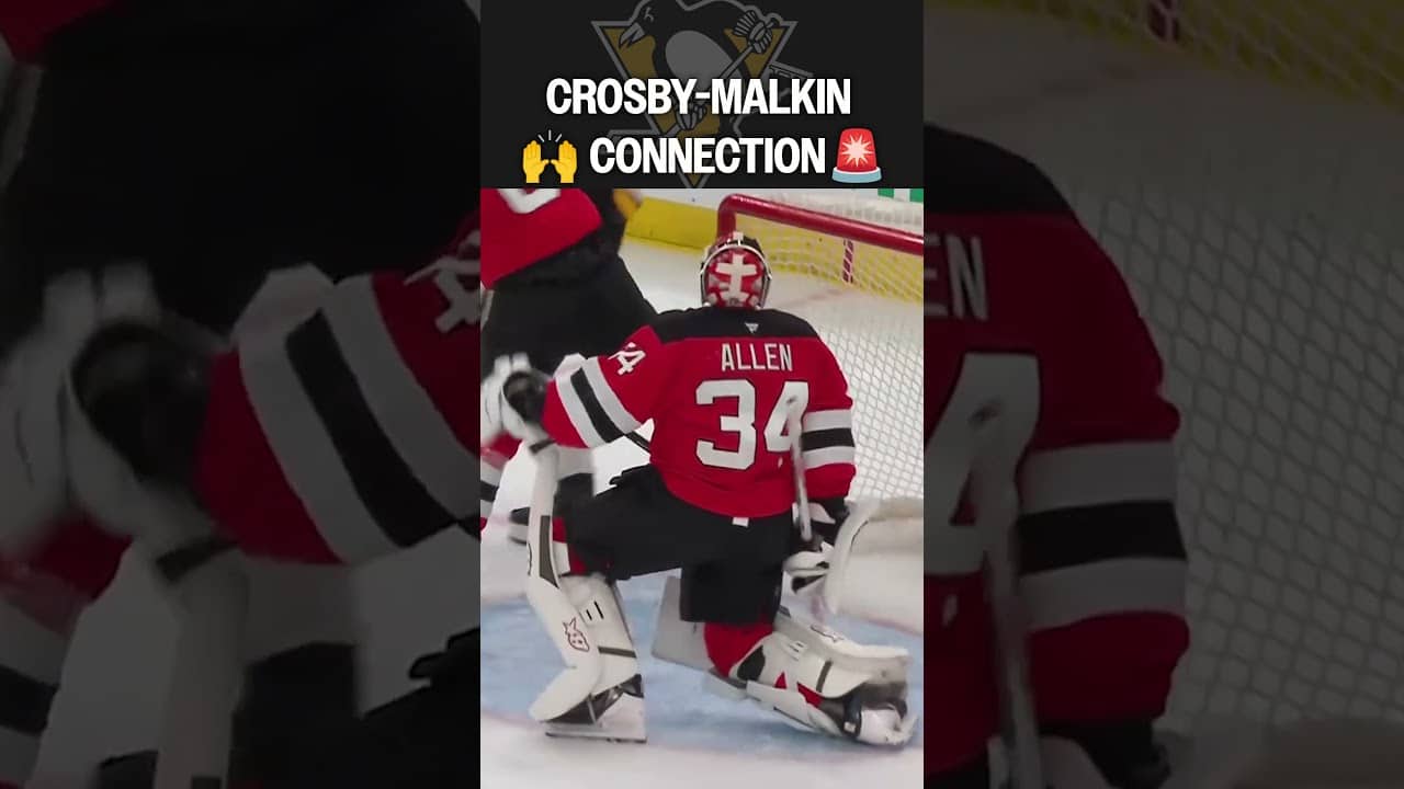 Malkin: “Imma Just Scooch By” 😂