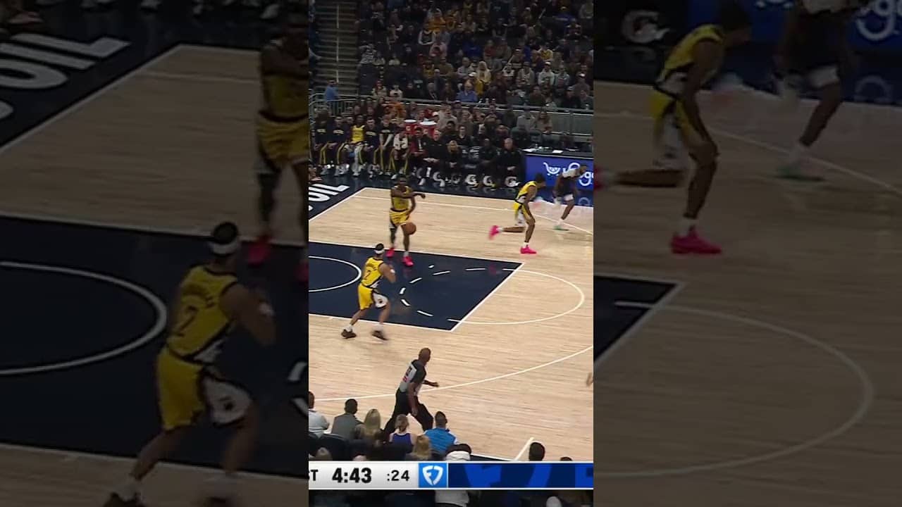 Andrew Nembhard Picked his Pocket and Sends it to Quenton Jackson for the Three from the Corner 😈