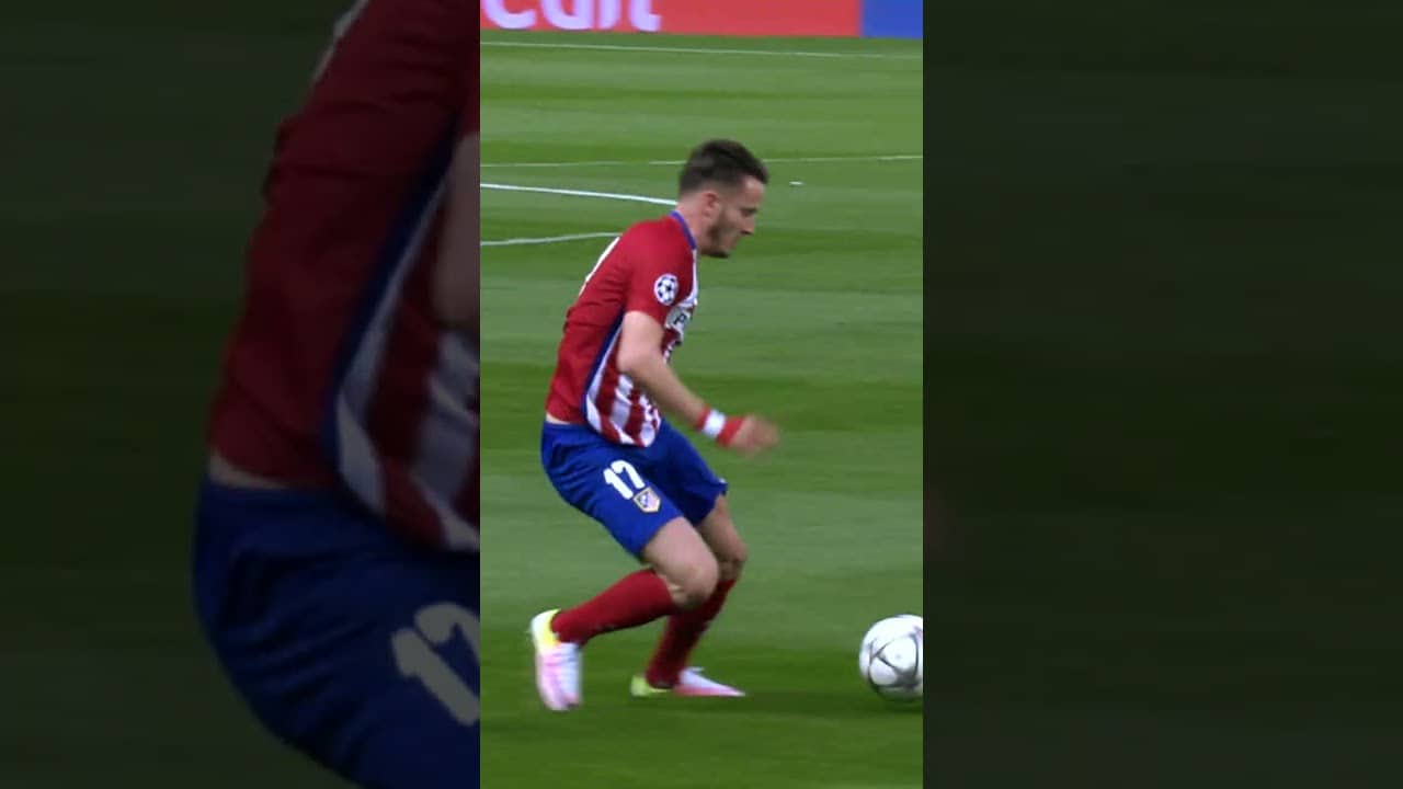 Saúl's goal 🆚 Bayern (📆 15/16)