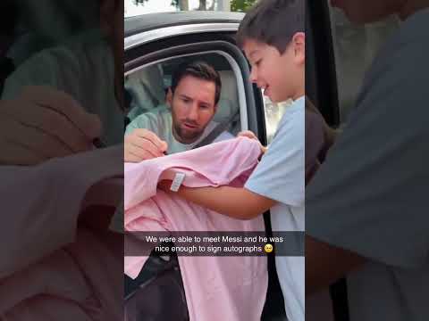 Wholesome moment ❤️ (via ricardo_thurdekoos/IG)