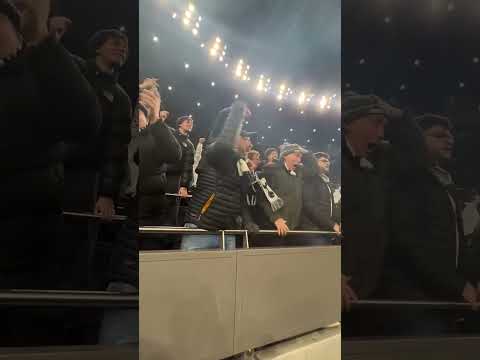 What a view of Solanke's scorpion kick! 🎥