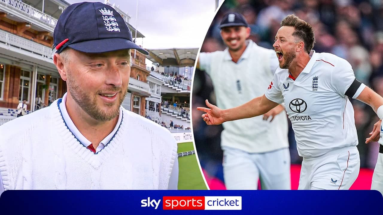 "SO good to be back!" 😍 | Ollie Robinson reacts to getting FOUR wickets on day one at Lord's