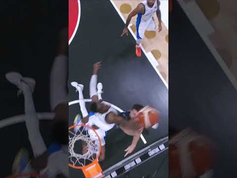 Big bro Thanasis guiding Kostas after this play 💯 #EuroBasket