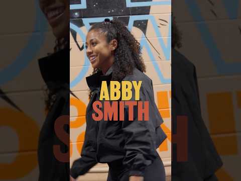SMITH TO THE SUMMIT! Welcome to Denver, Abby! ⛰️🧤