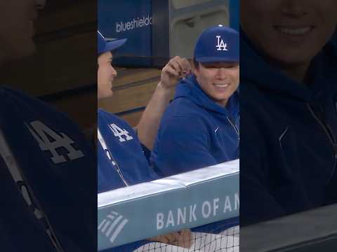 Will had Yoshinobu’s hood feeling heavy. 😂 #dodgers #sports #losangeles