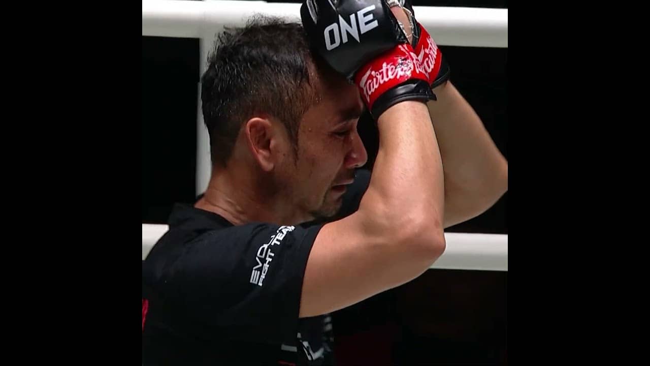Ageless WONDER 👏 Sam-A scores a US$50K bonus for his jaw-dropping KO! 💰