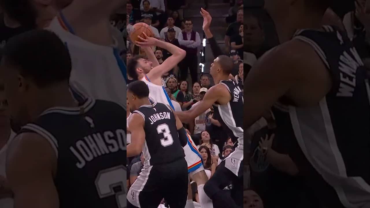 Putting that reach to use😤 #wemby #Spurs #NBA #block