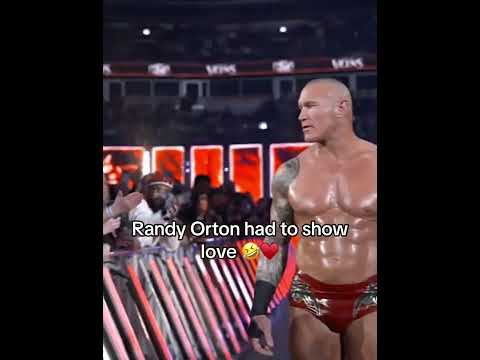 This moment between Randy Orton and a fan 😂❤️