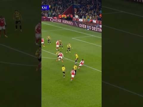 FANTASTIC FLICK BEFORE ARSENAL SCORE!