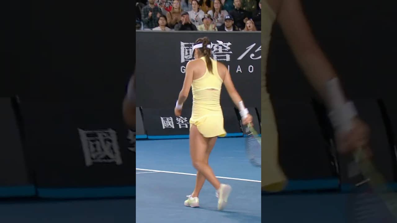 Emma Raducanu's DELIGHTFUL drop shot! 😮‍💨