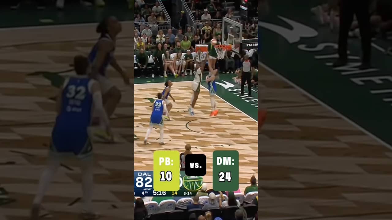 Paige Bueckers and Dominique Malonga go point for point 👏