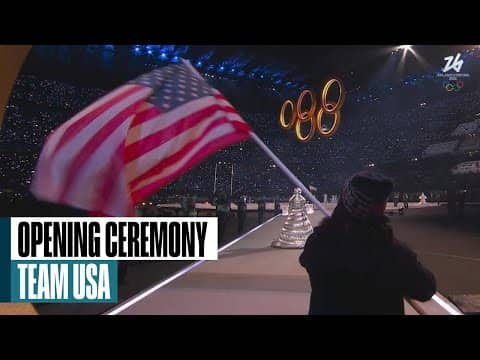 Flagbearer Erin Jackson leads Team USA in Parade of Nations