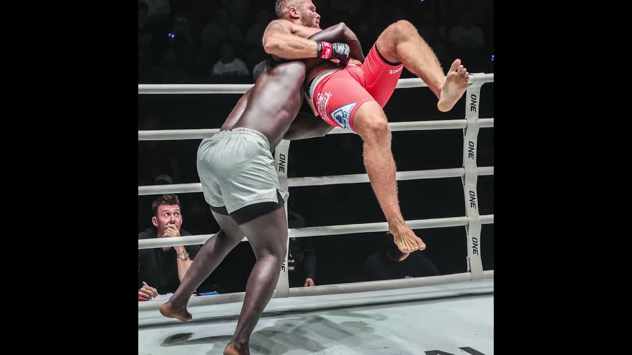 BUILT DIFFERENT 💪 Can Reug Reug keep his crown against Anatoly Malykhin at The Inner Circle, May 15?