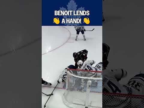 Nothing like a helping hand! 🤝