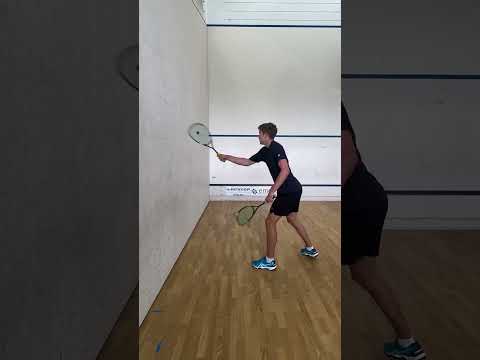 Squash practice precision. ✅🤩 📹: mknudsenm