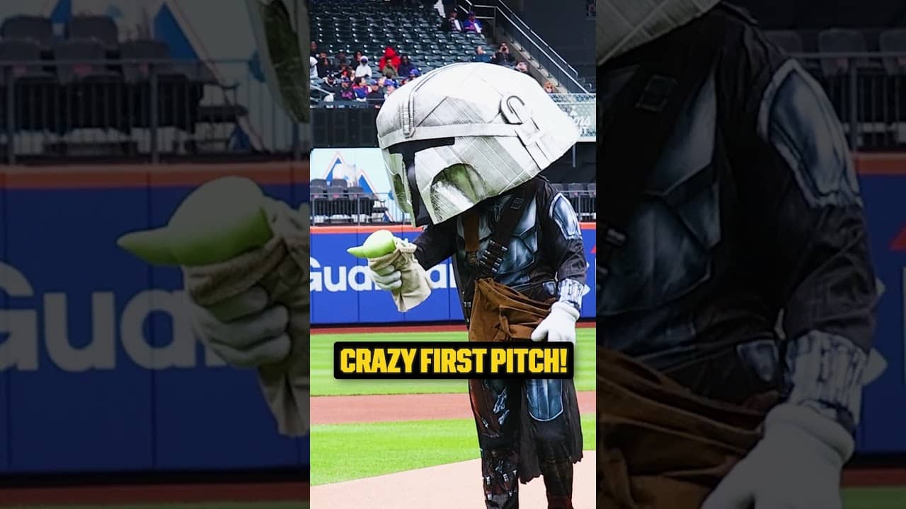 Mr. Met as The Mandalorian threw Grogu as the first pitch 🤣