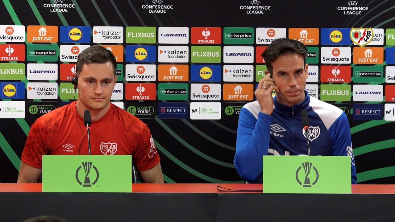 Íñigo Pérez y De Frutos en la previa del Rayo Vallecano - Samsunspor