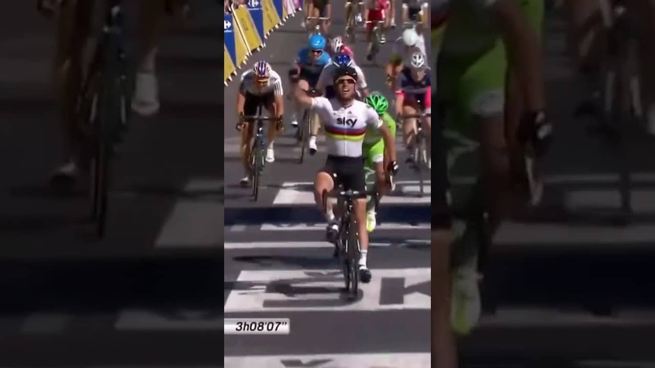 The king of the sprinters 👑 Mark Cavendish was built different 🚀🥳