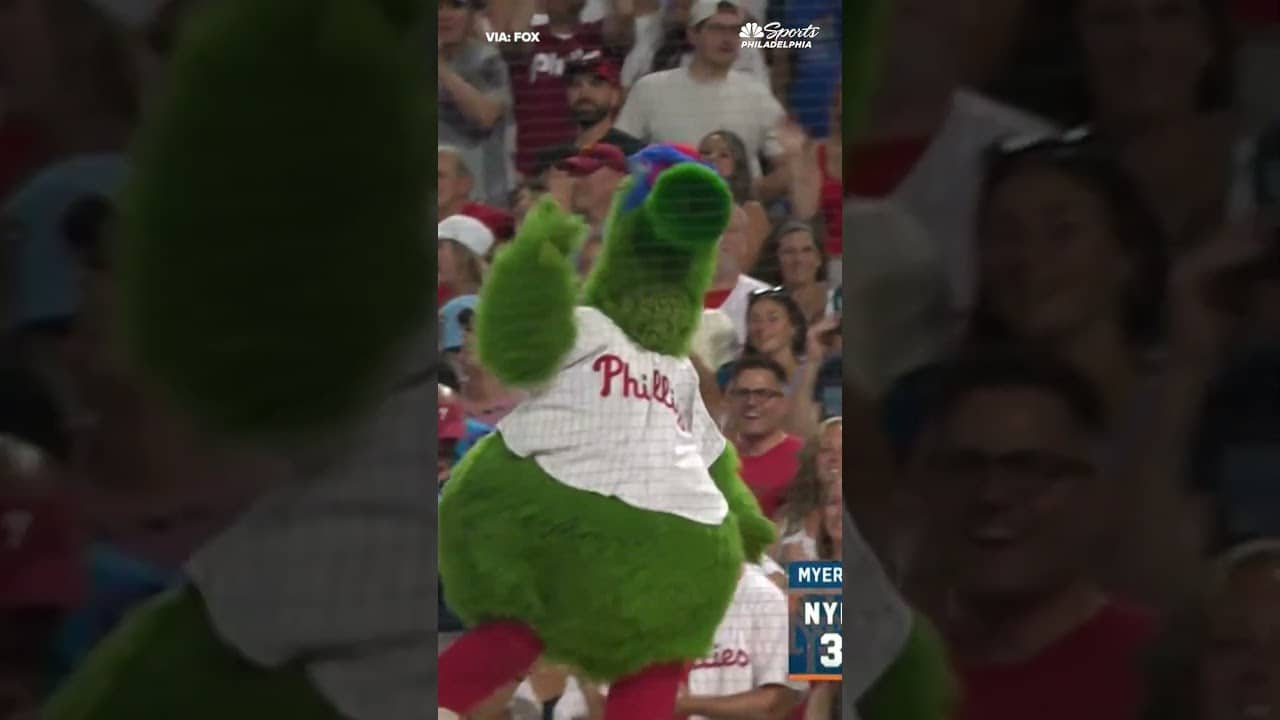KYLE'S THIRD SCHWARBOMB OF THE GAME! 🔥🔥🔥