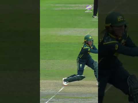 Laura Wolvaardt's safe hands do the job to get rid of Georgia Wareham 👌 #T20WorldCup