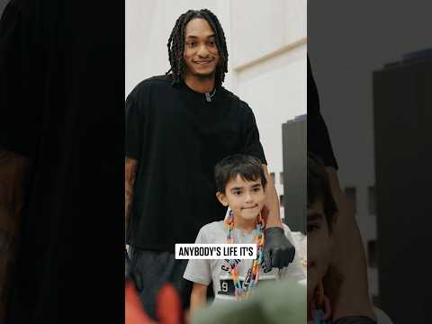 This is what it’s all about ❤️ #spurs #devinvassell #thanksgiving