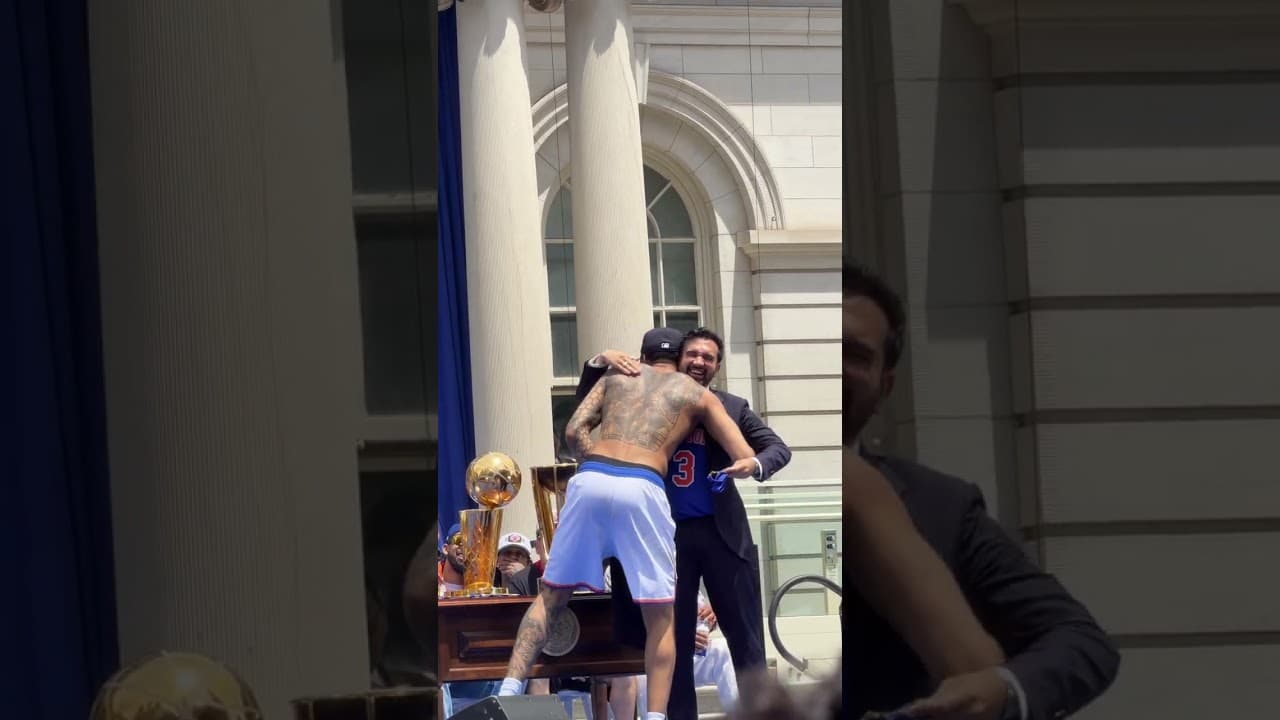All the scenes at City Hall as the Knicks celebrated their NBA championship 🏀🎉