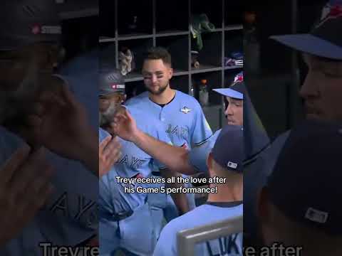 WHAT A GAME FROM THE ROOKIE 🤩 (via @bluejays/TT)