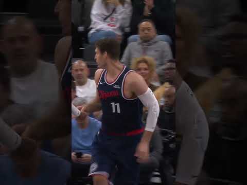 Brook Lopez so TUFF 💪