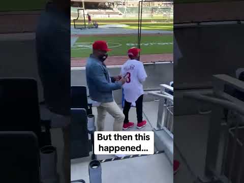 This kid did a great thing and got rewarded with something even better 🥺 (via @Braves/TT)