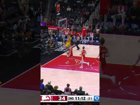 Isaiah Jackson Swats It & Andrew Nembhard Bounces It to Ben Sheppard on the Break 😤