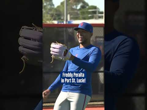 Your first look at Freddy Peralta in Mets colors from Port St. Lucie! ☀️