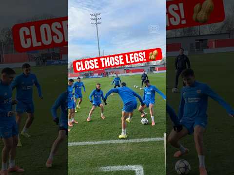 Ibo Maza nutmeg. 😮‍💨🇩🇿