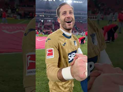 Gaaaanz viel Liebe für Oli zur 500 🫂 #Hoffenheim #OliverBaumann