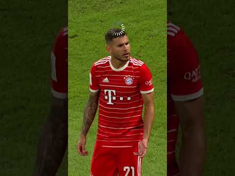 Dani Olmo maxxed out IQ moment 🧠🔥