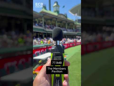 🔊 How LOUD does it get at the SCG? #shorts #TheAshes