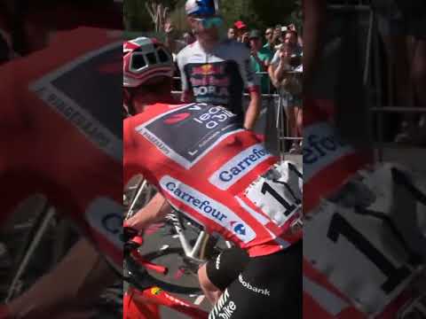 All-red everything for our La Vuelta champion ❤️😍🌹🎈‼️💃