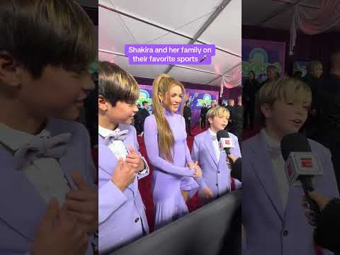 Shakira and her family LOVE sports