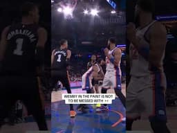 Wemby making his presence known in the paint 💪