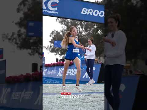 Natasza Dudek wins the first Brooks XC National Championship 💥She posts a 16:55.5 #BrooksXC