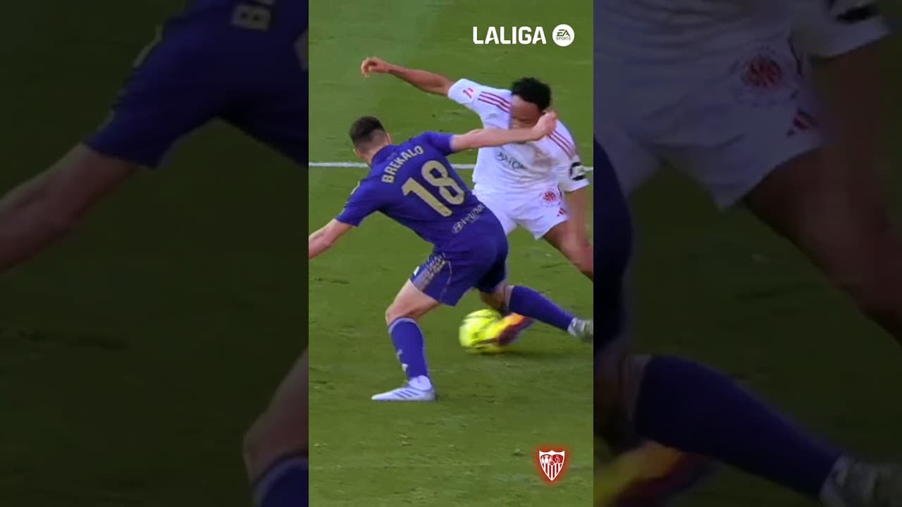 Una temporada difícil, dura y llena de emociones juntos… Gracias, afición, por estar siempre. (2/3)